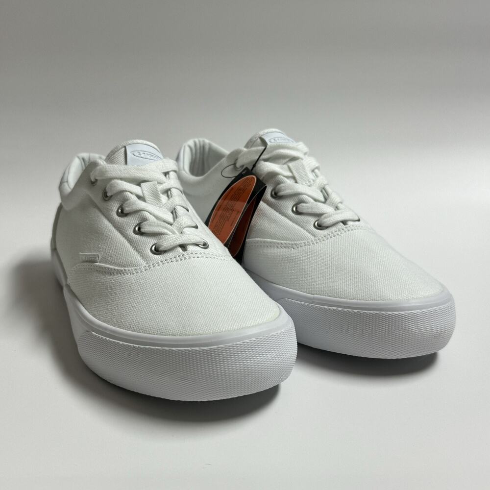 Lugz Flip Lace Up Sneakers Casual Shoes Men's Size 8.5 White MFLIPC-100